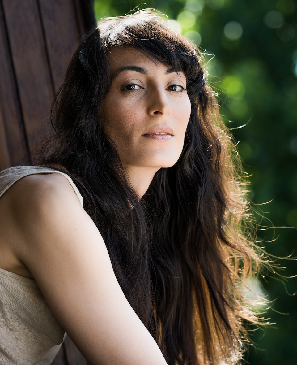 Laëtitia Eïdo — Headshots / Portraits